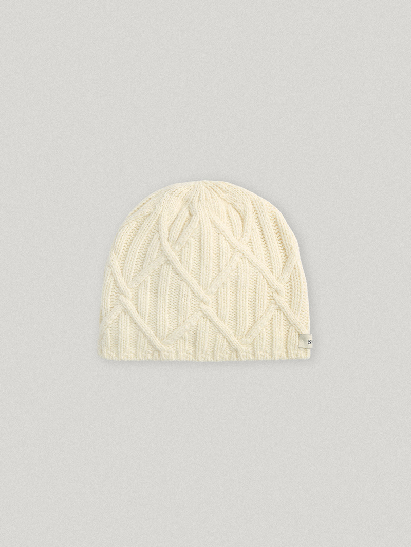 Mont Blanc Knit Hat Cream